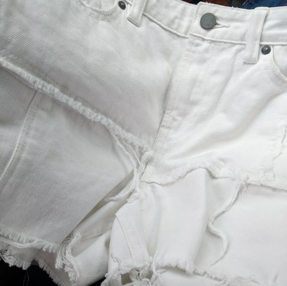 All Saints Ann Patch Distressed Shorts Sz 27 White - Picture 5 of 5